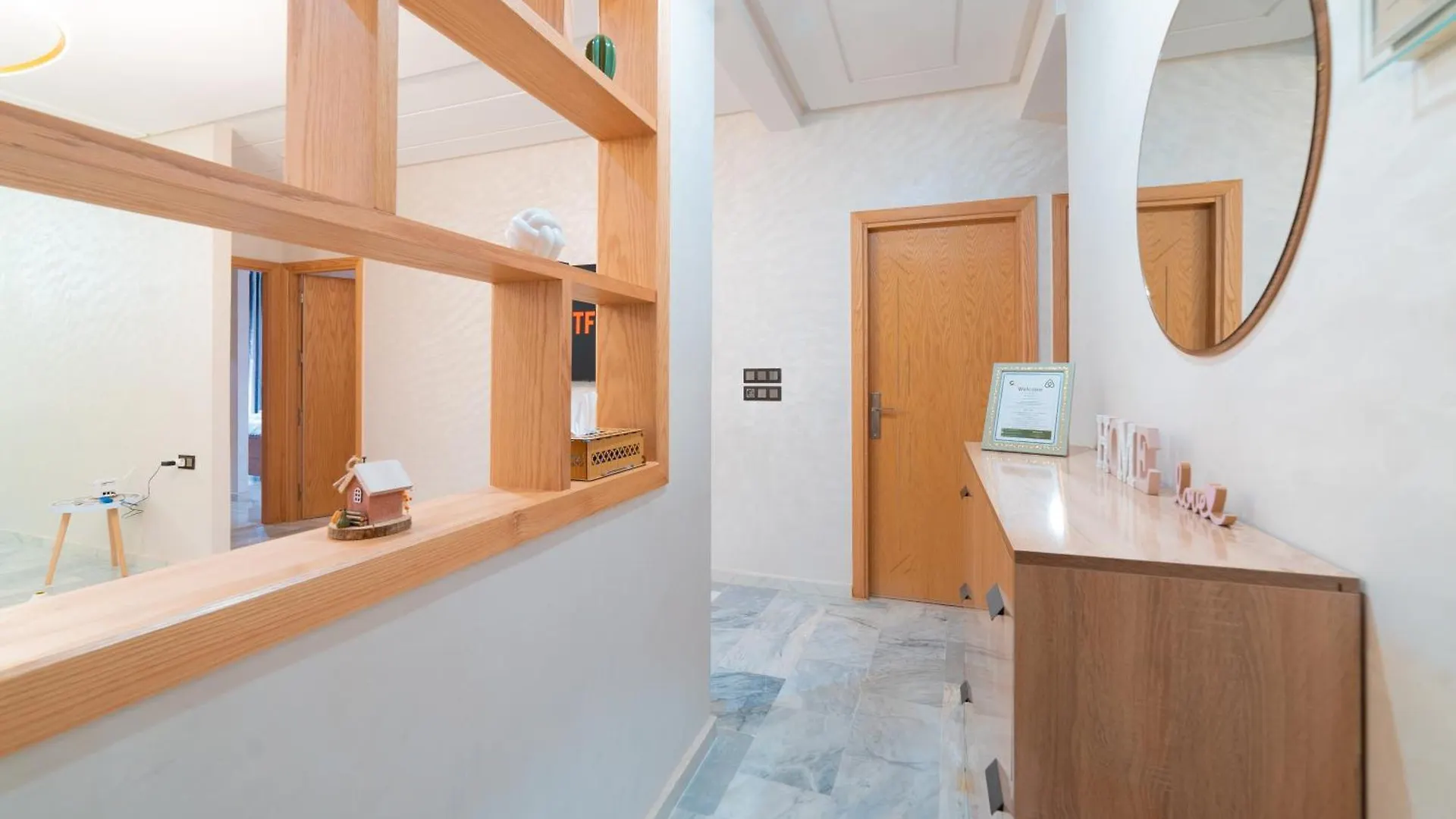 Appartement Familial Climatise, Spacieux Et Raffine Avec Vue Sur Jardin - Proche De L'Aeroport, Marjane Et De La Foret