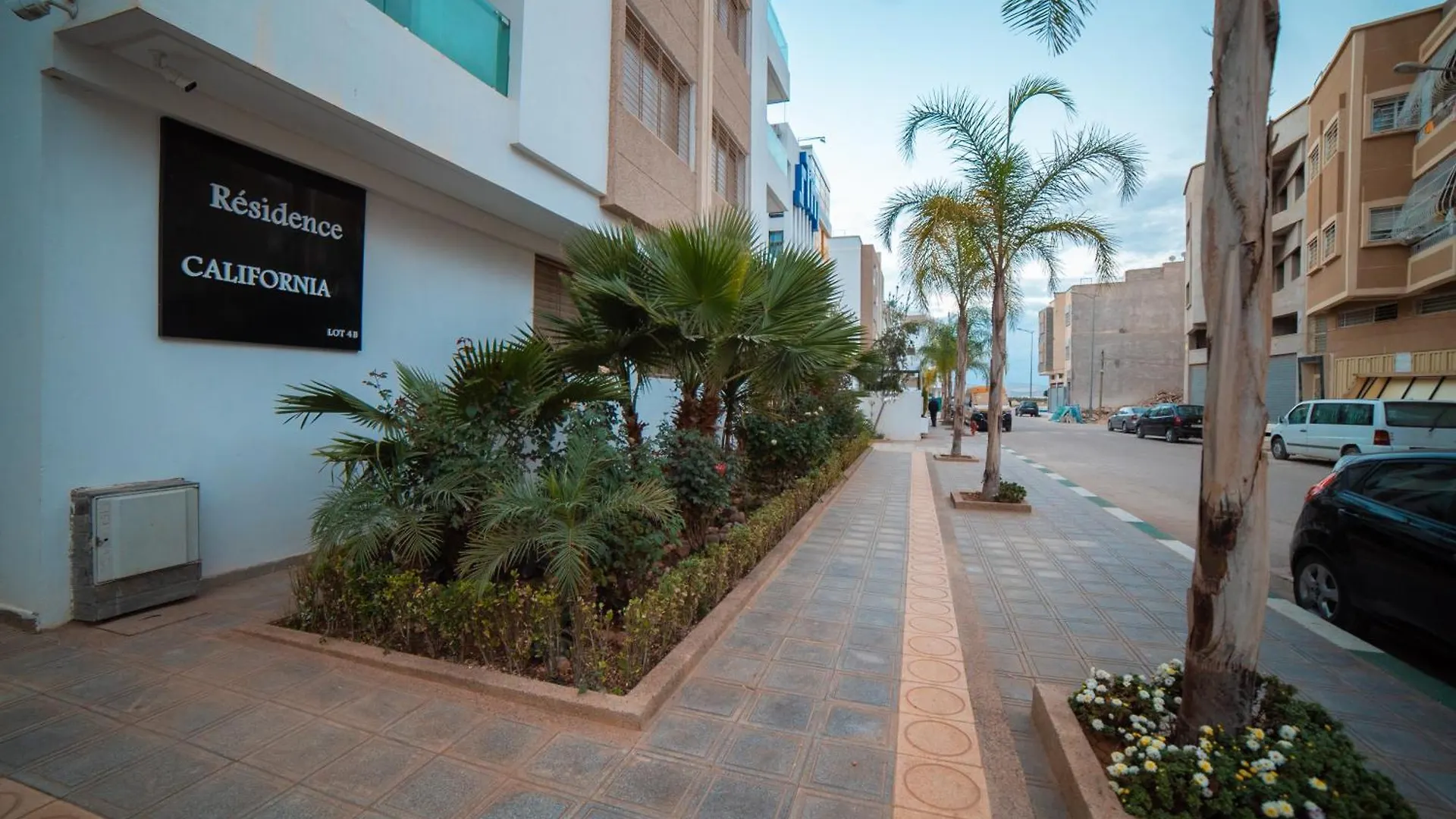 Confort Familial Lumineux Et Spacieux Avec Jardin, Pres De L'Aeroport Et A Proximite De Marjane Et De La Foret Fes Apartment